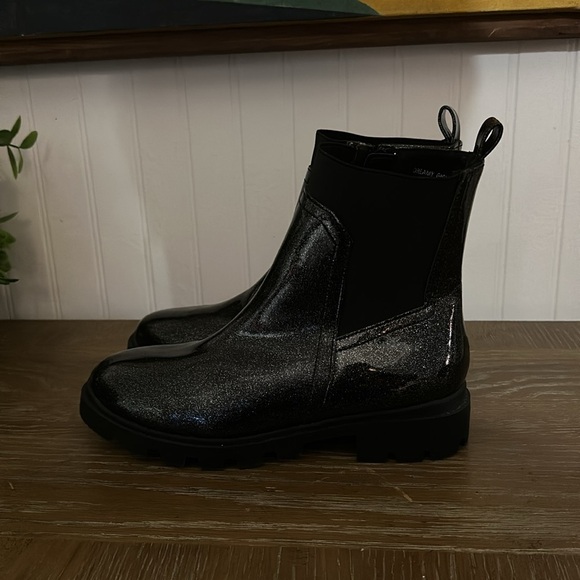 NWT Dolce Vita Black Shimmery Booties sz 5 - Picture 6 of 10